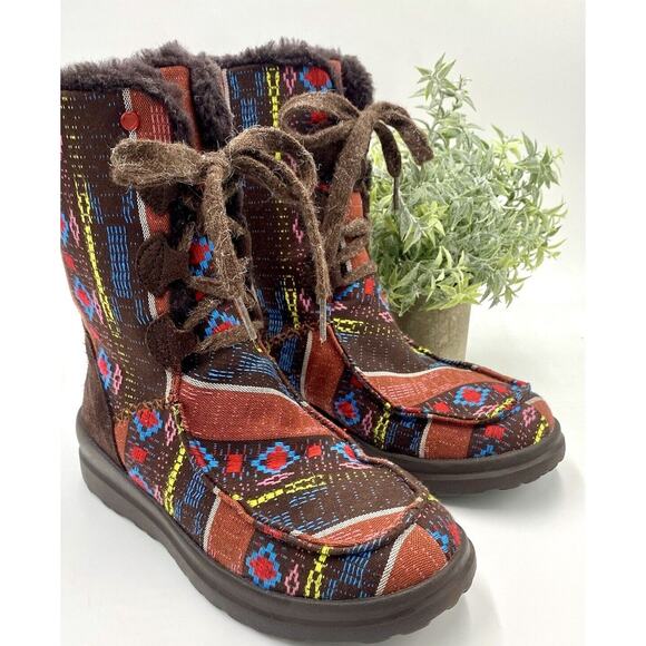 UGG Lacy Boot Nordic Fair Isle Blanket Woven Fabric Faux Fur Warm Sz 7 limited - Picture 1 of 12